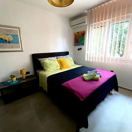 Apartment Patty Peppers's